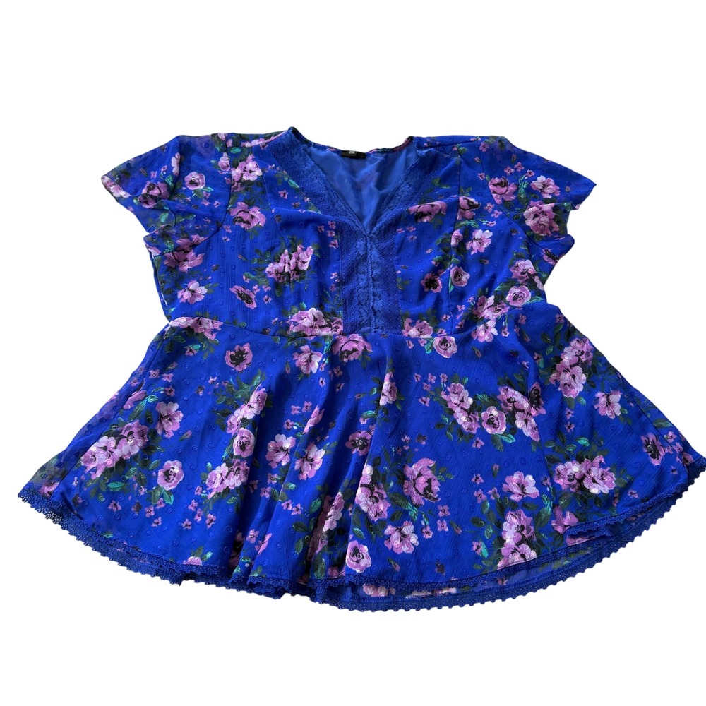 Torrid 1X Blue Floral Chiffon Peplum Top Lace Trim V-Neck Swiss Dot Plus Size